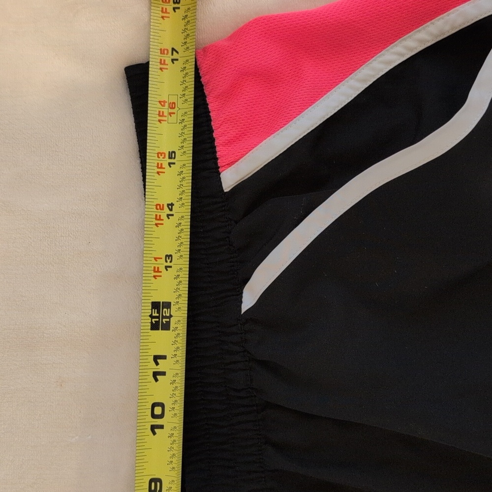 Zone Pro Woman's Black and Pink Athletic Shorts Size 1X - Picture 5 of 7